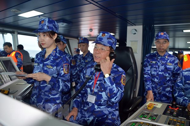 Tàu Trung Quốc hoạt động trái phép, Việt Nam kiên quyết bảo vệ lợi ích trên biển - Ảnh 1.
