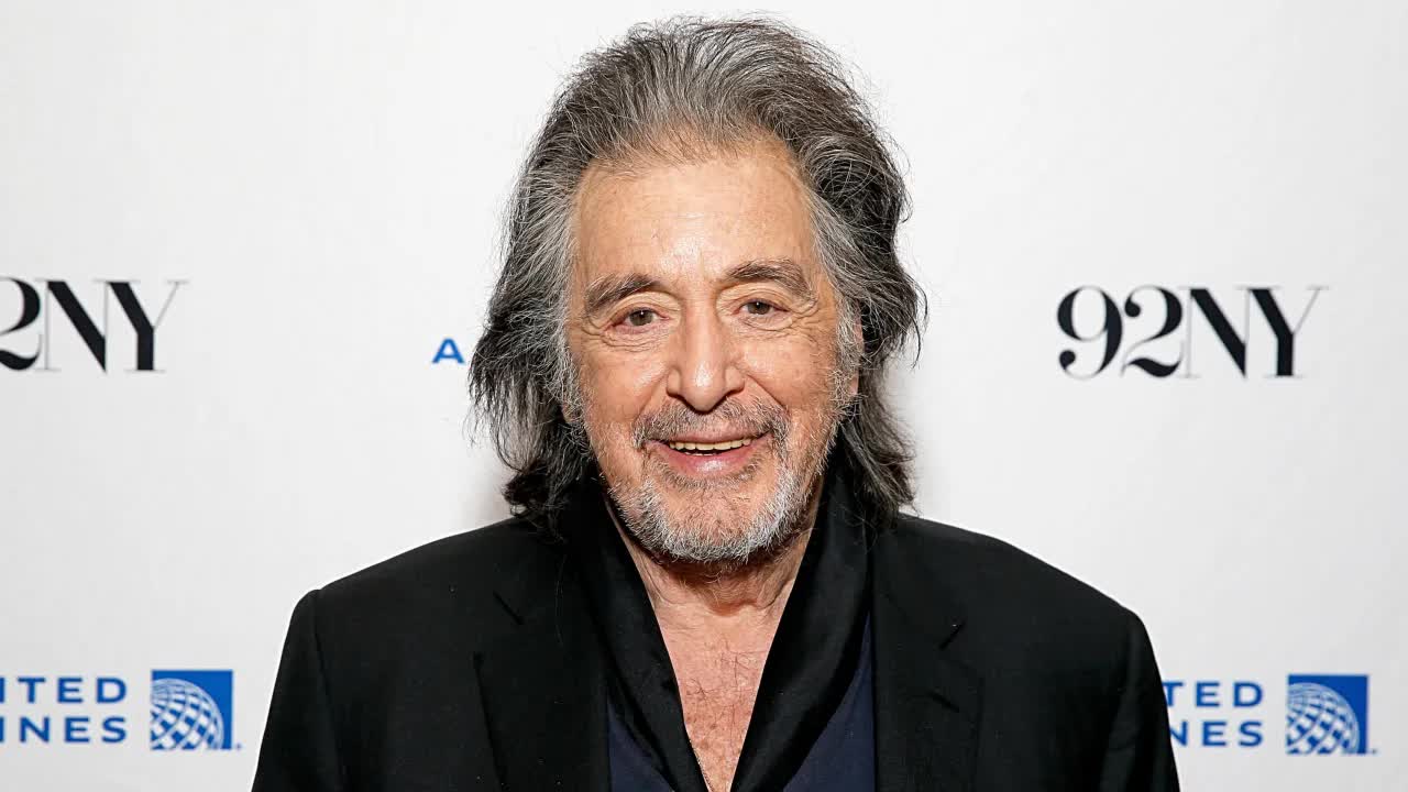 Tài tử &quot;Bố già&quot; Al Pacino có con ở tuổi 83 - Ảnh 1.