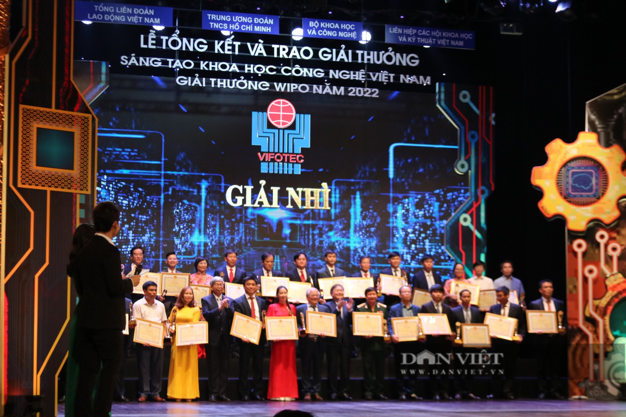 Tôn vinh 43 công trình xuất sắc nhận giải thưởng Sáng tạo khoa học công nghệ Việt Nam 2022 - Ảnh 3.