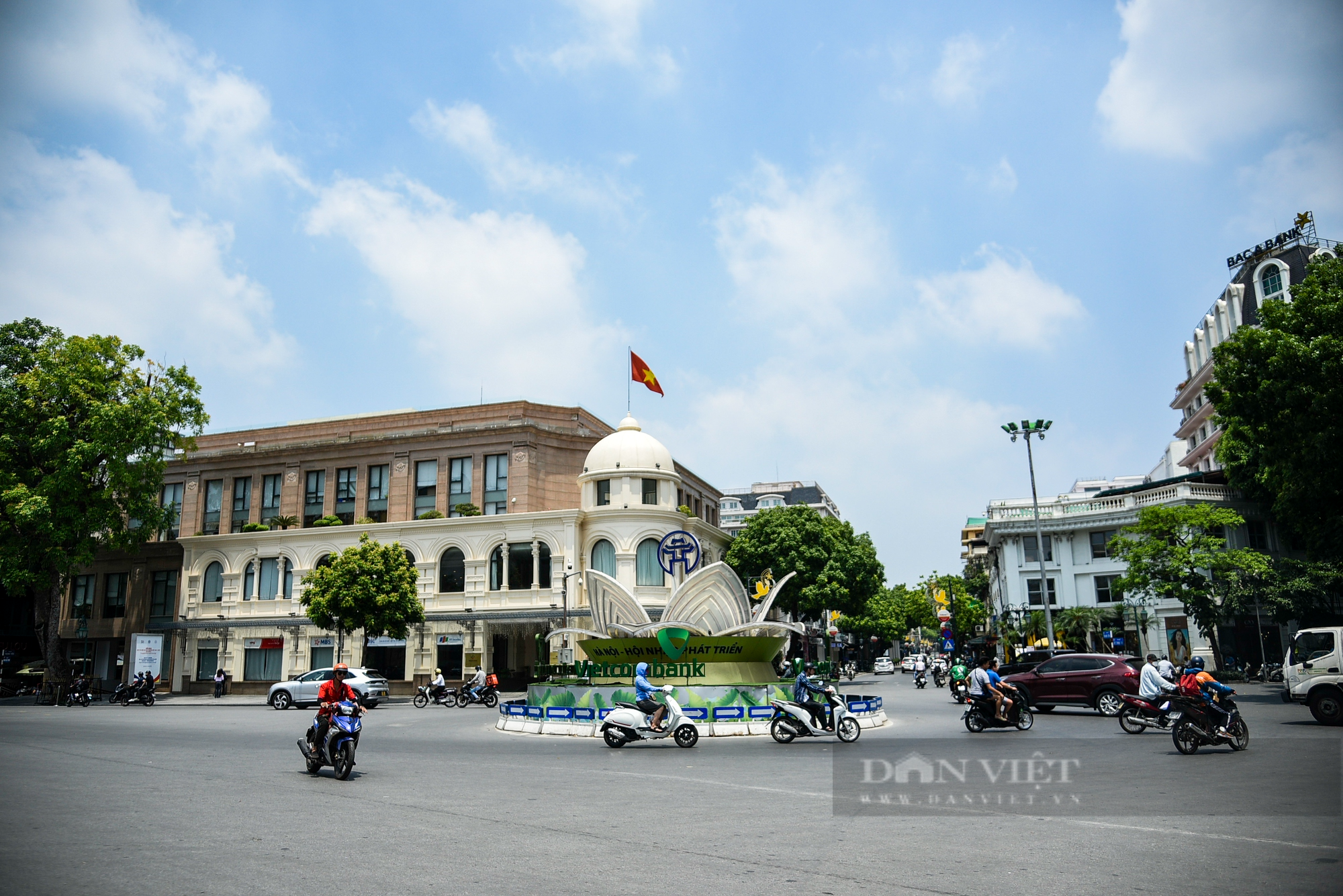 Cận cảnh khu vực quanh nhà hát Lớn được đề xuất xây nhà hát các dân tộc Việt Nam - Ảnh 4.