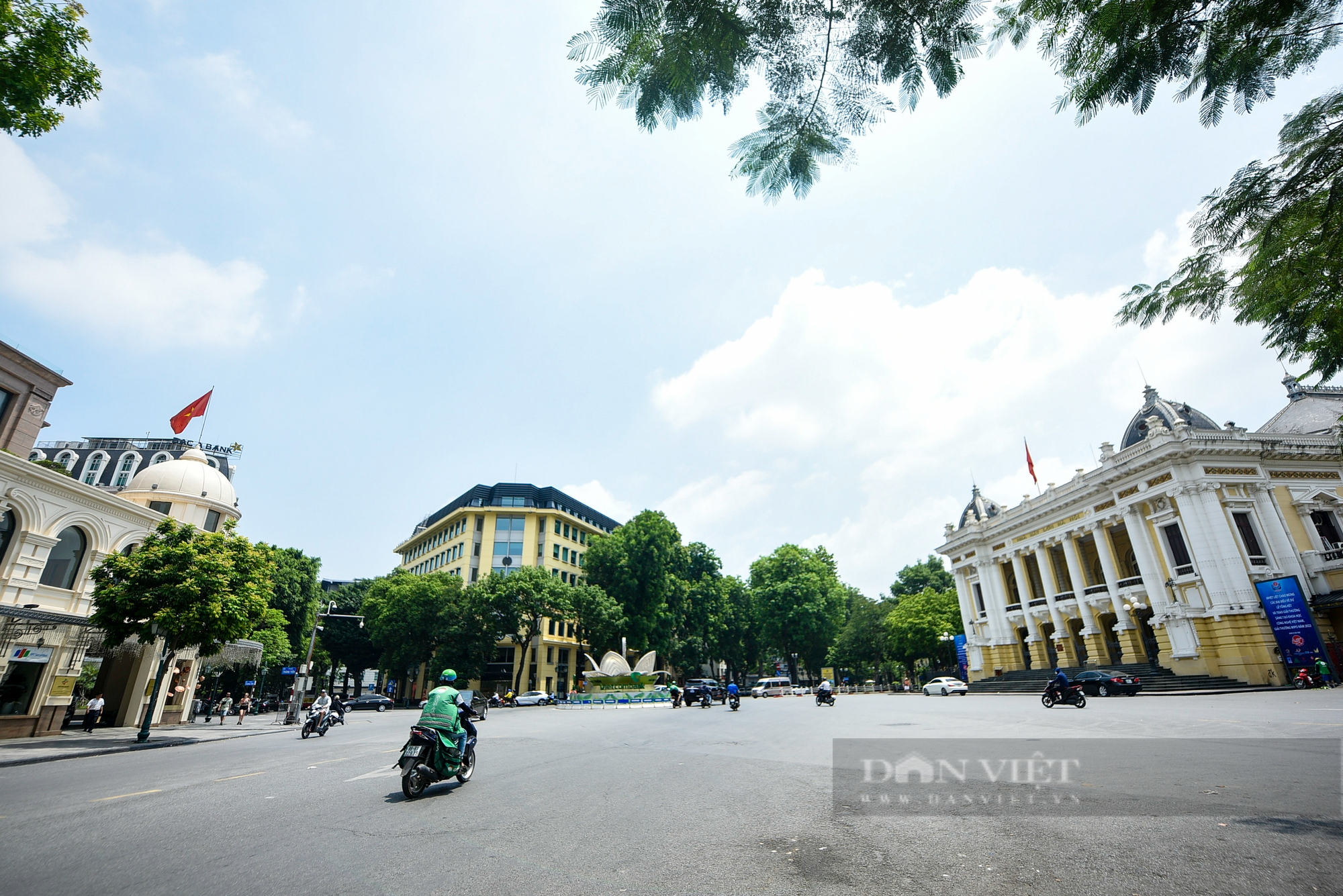 Cận cảnh khu vực quanh nhà hát Lớn được đề xuất xây nhà hát các dân tộc Việt Nam - Ảnh 5.