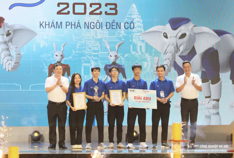 Vô địch Robocon Việt Nam 2023, Trường đại học Công nghiệp Hà Nội sẽ tham dự ABU Robocon 2023 - Ảnh 2.
