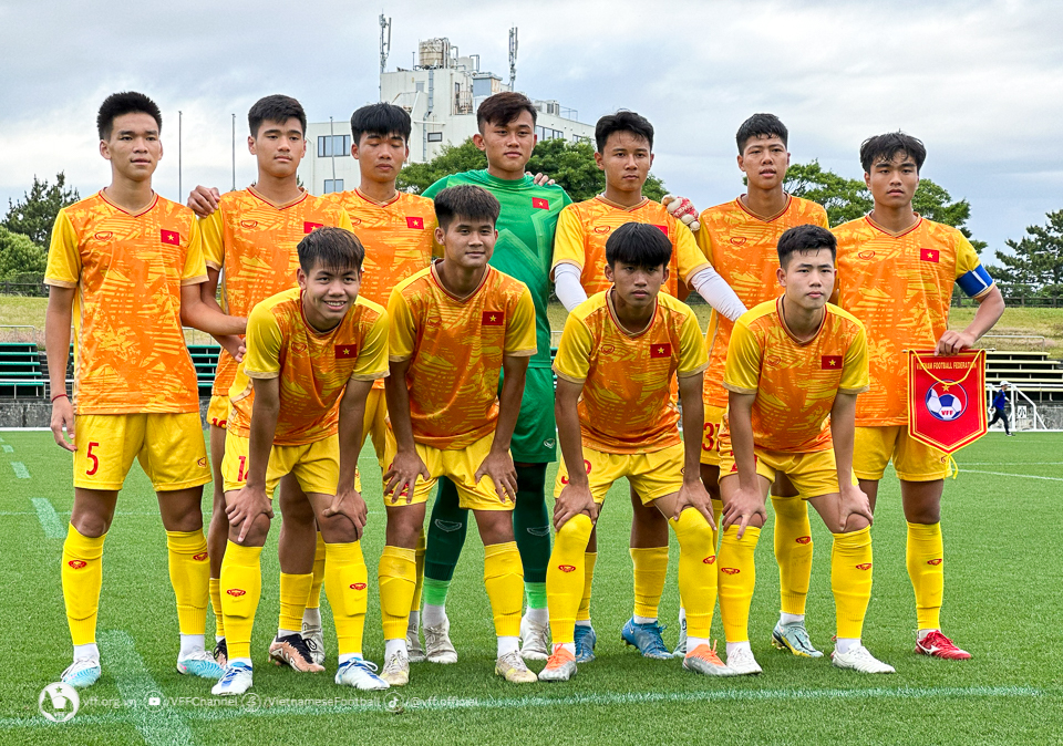 Dẫn trước 3-0, U17 Việt Nam bị gỡ hòa trong trận cầu có 3 hiệp đấu - Ảnh 1.