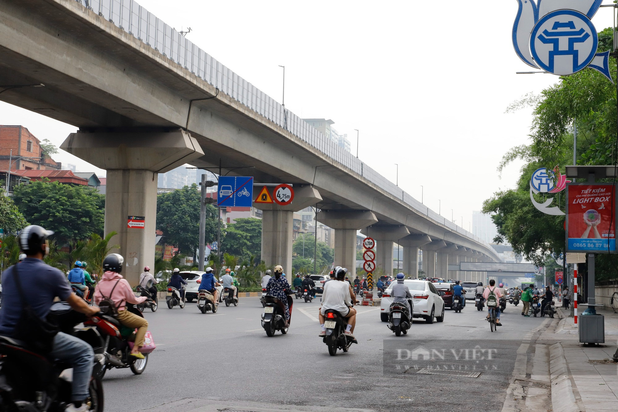 Giao thông đường Nguyễn Trãi ngày đầu đặt &quot;lô cốt&quot; rộng 383m2 - Ảnh 7.