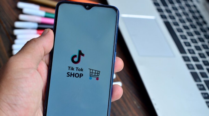 Cuộc đua 'tam mã' của Tiktok Shop, Lazada và Shopee ở Đông Nam Á - Ảnh 1.