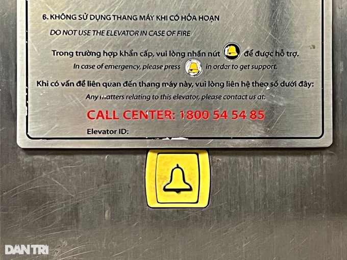 4 lần dừng thang máy vì mất điện ở Hà Nội: Cô gái kể phút mắc kẹt nghẹt thở - Ảnh 3.