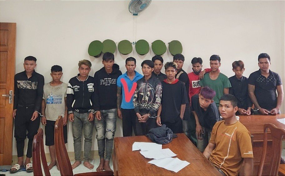 15 đối tượng bị bắt vì liên quan đến vụ án giết người tại Kbang - Ảnh 1.