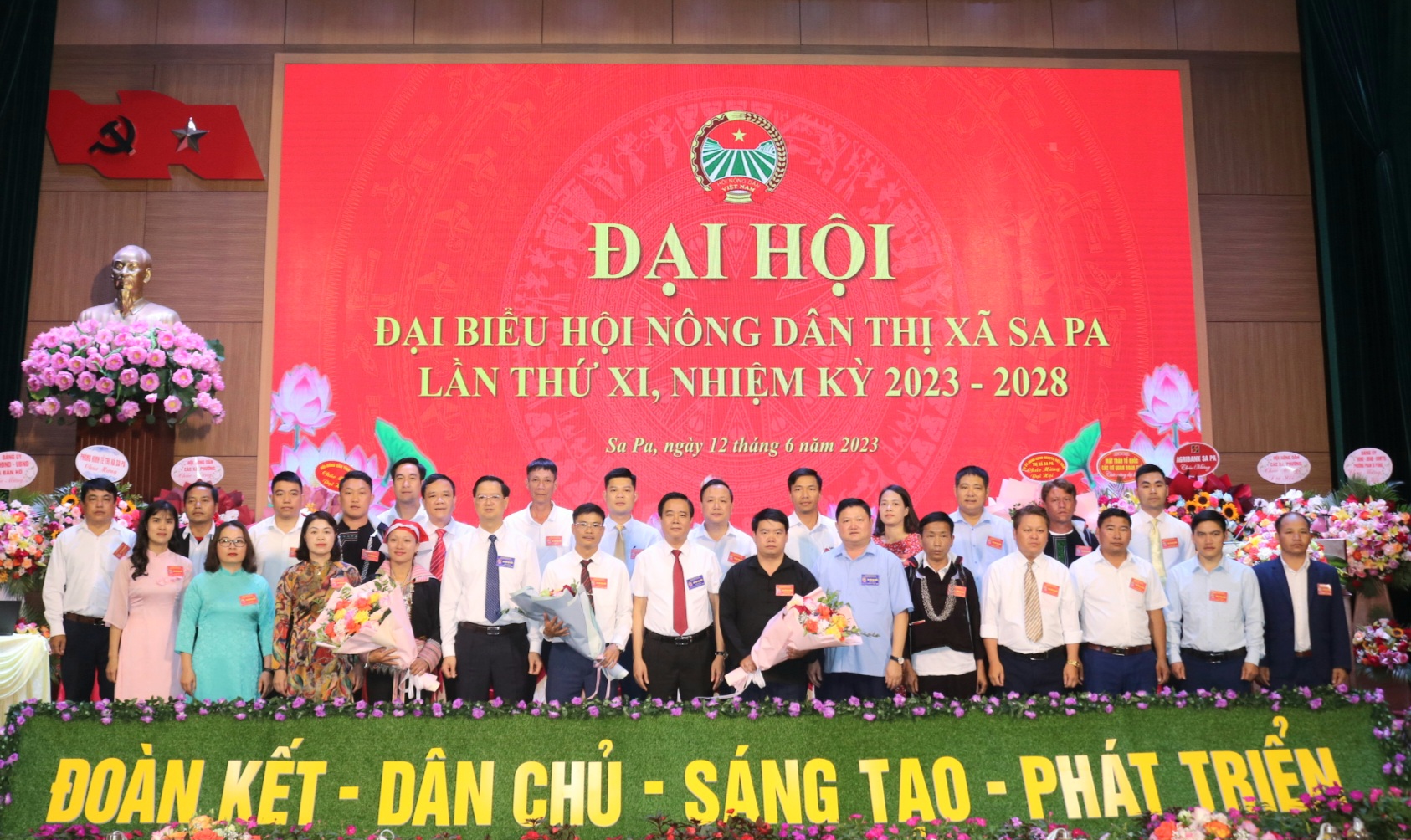 Ông Nguyễn Viết Ánh tái đắc cử Chủ tịch Hội Nông dân thị xã Sa Pa, tỉnh Lào Cai - Ảnh 8.