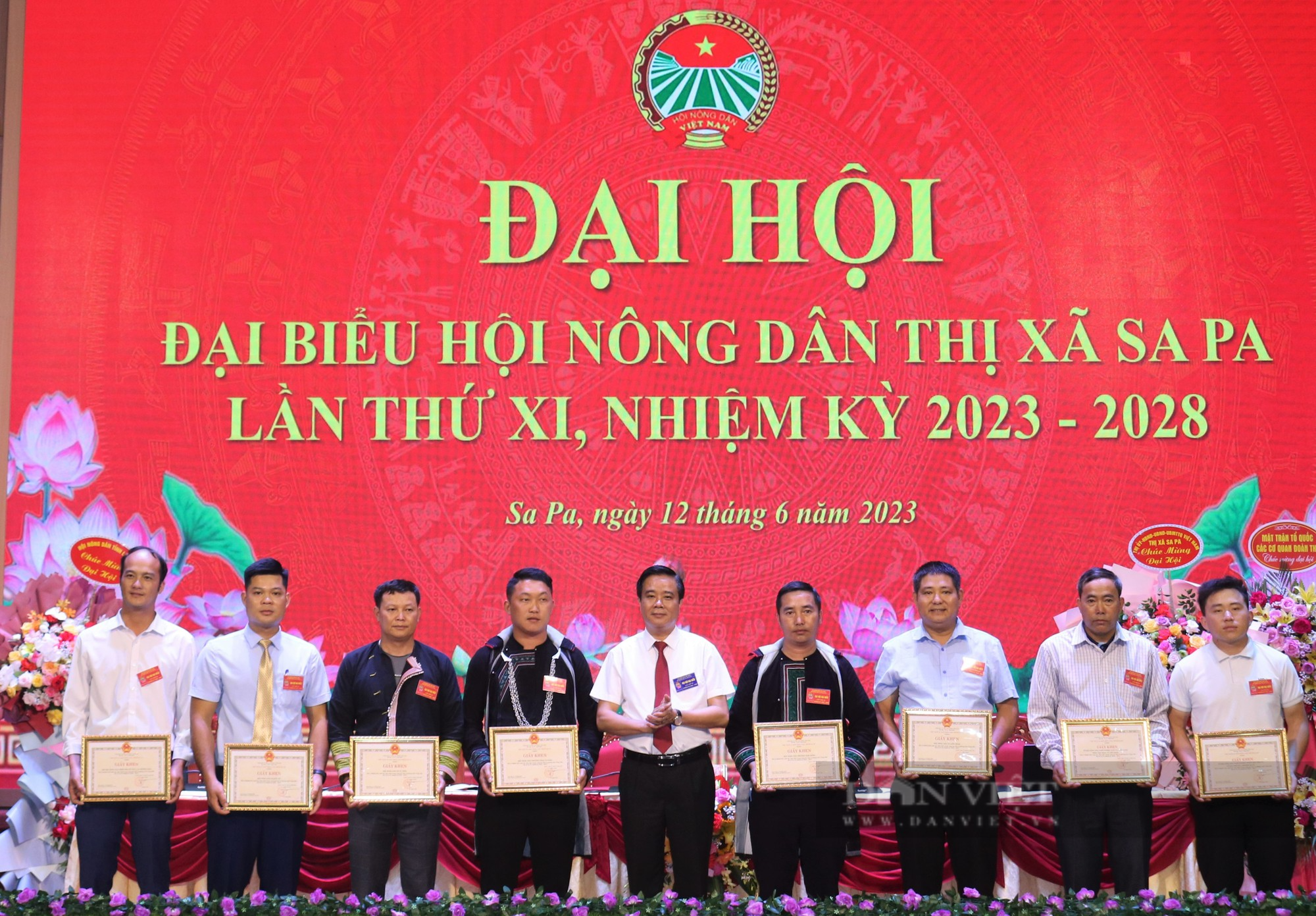 Ông Nguyễn Viết Ánh tái đắc cử Chủ tịch Hội Nông dân thị xã Sa Pa, tỉnh Lào Cai - Ảnh 9.