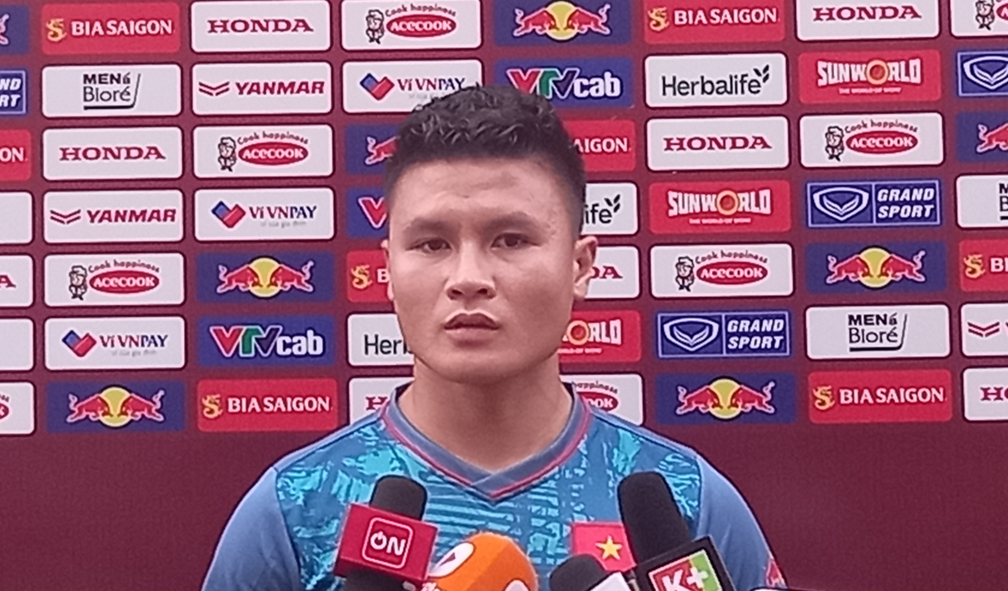 Quang Hải: &quot;Tốc độ luân chuyển bóng ở ĐT Việt Nam nhanh hơn Pau FC&quot; - Ảnh 3.