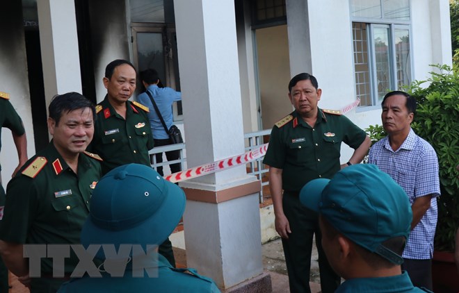 Thượng tướng Huỳnh Chiến Thắng và Đoàn công tác của Bộ Quốc phòng kiểm tra hiện trường vụ tấn công tại Đắk Lắk - Ảnh 2.