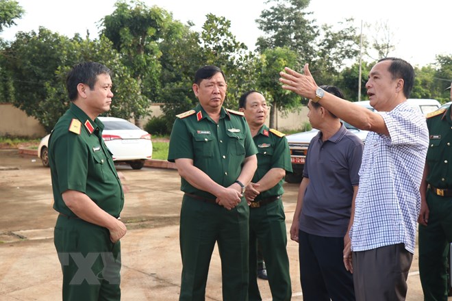 Thượng tướng Huỳnh Chiến Thắng và Đoàn công tác của Bộ Quốc phòng kiểm tra hiện trường vụ tấn công tại Đắk Lắk - Ảnh 1.
