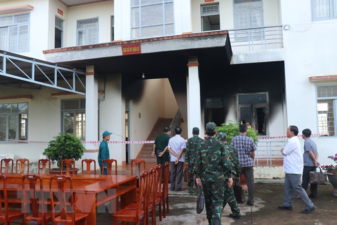 Thượng tướng Huỳnh Chiến Thắng và Đoàn công tác của Bộ Quốc phòng kiểm tra hiện trường vụ tấn công tại Đắk Lắk - Ảnh 4.