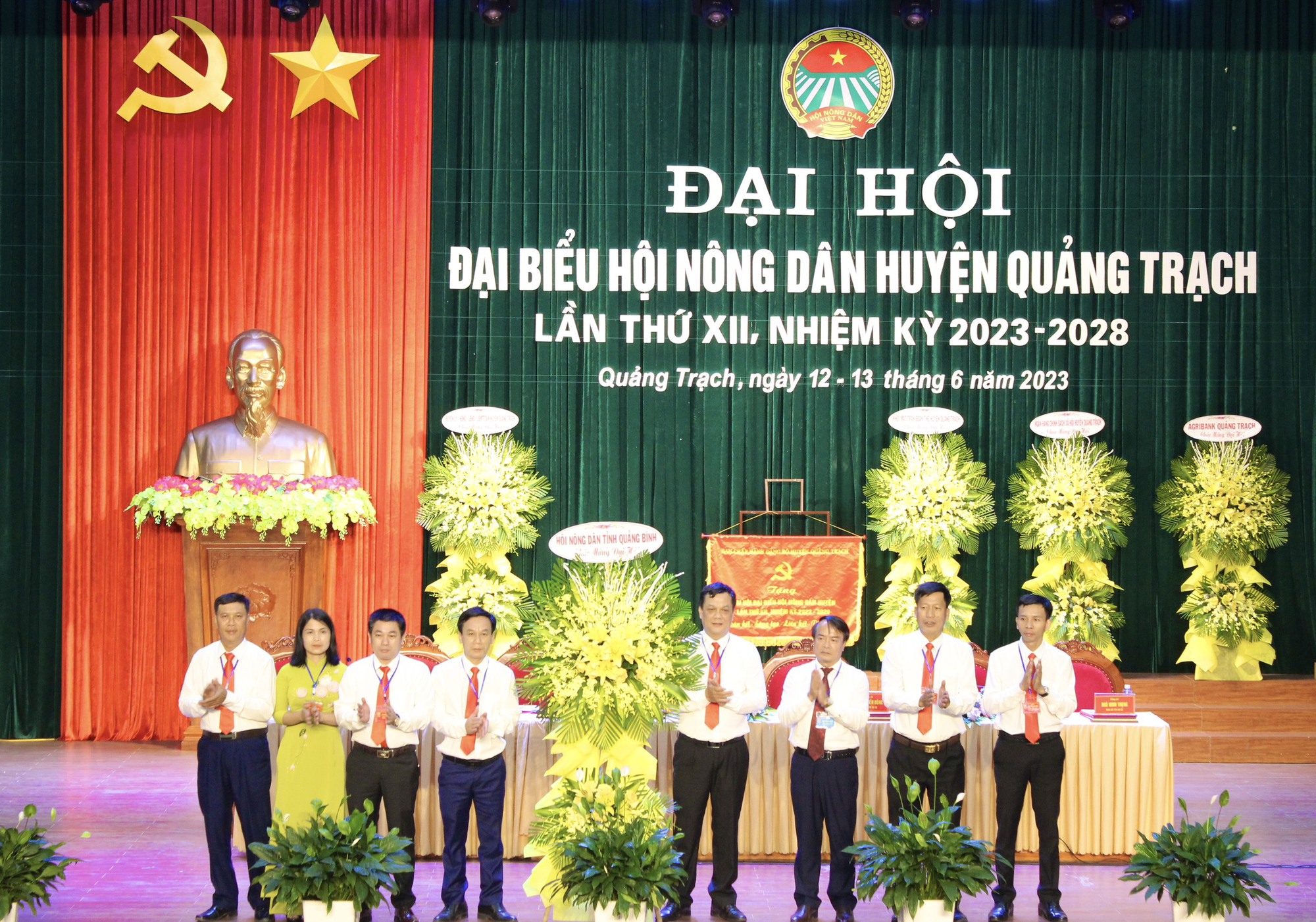 Đại hội Hội Nông dân huyện Quảng Trạch: Ông Đặng Xuân Thọ tái đắc cử Chủ tịch - Ảnh 4.