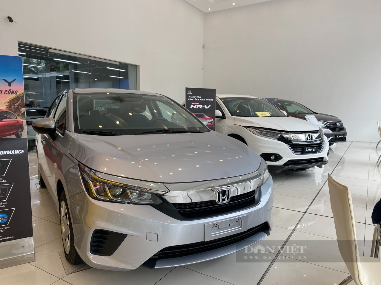 Phân khúc Sedan hạng B: Honda City bán tốt hơn Hyundai Accent và Toyota Vios  - Ảnh 1.