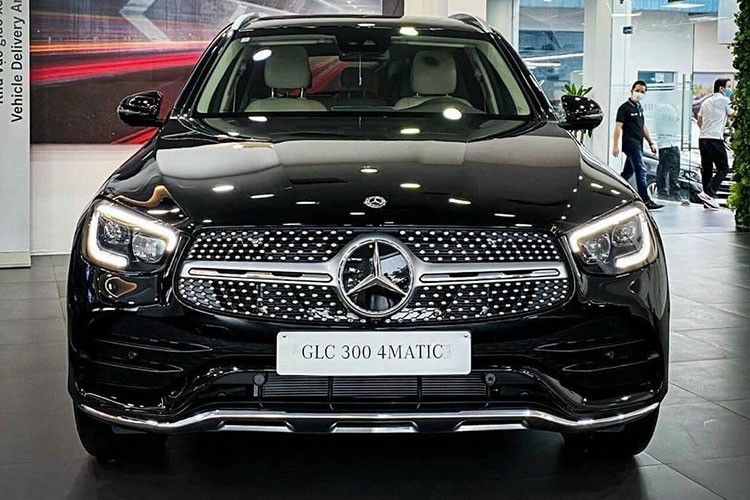 Mercedes-Benz GLC tồn kho giảm giá tới nửa tỷ đồng - Ảnh 3.
