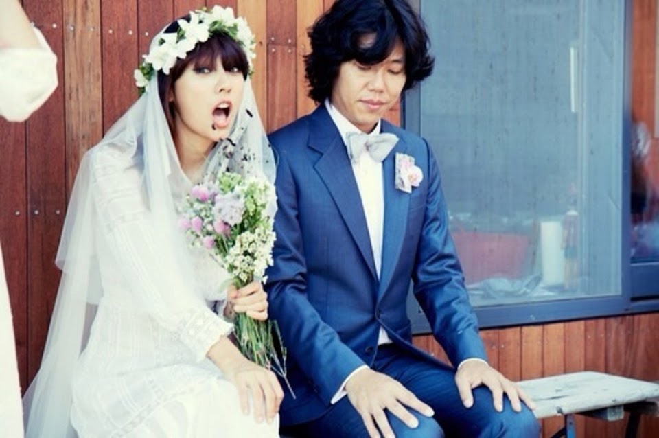 Lee Hyori kỷ niệm 10 năm ngày cưới, mặc kệ tranh cãi về sự nghiệp âm nhạc - Ảnh 3.
