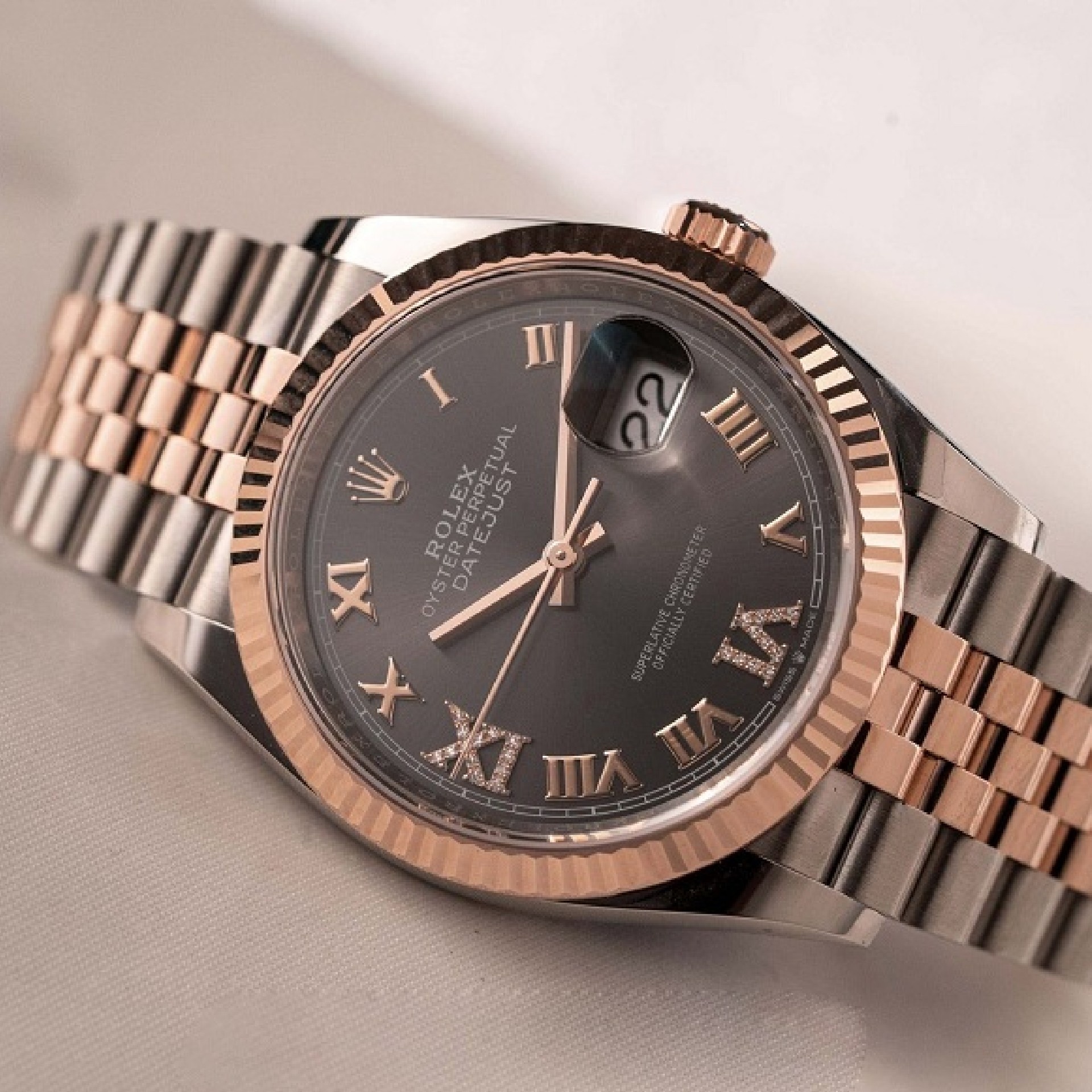 Lưu ý khi mua đồng hồ Rolex cũ - Ảnh 3.