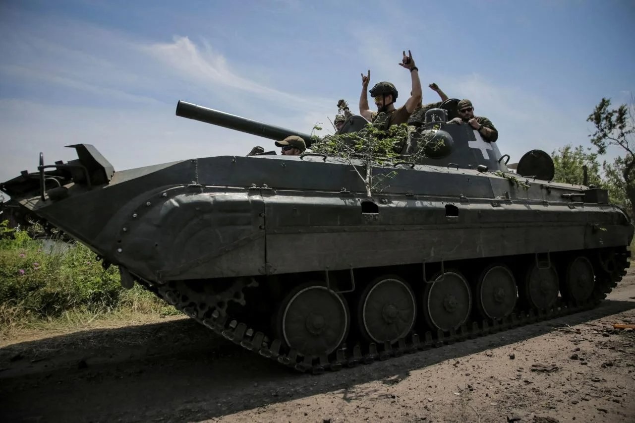 Sốc với cảnh tượng bên trong ngôi làng ở Donetsk Ukraine vừa giành lại từ Nga - Ảnh 2.