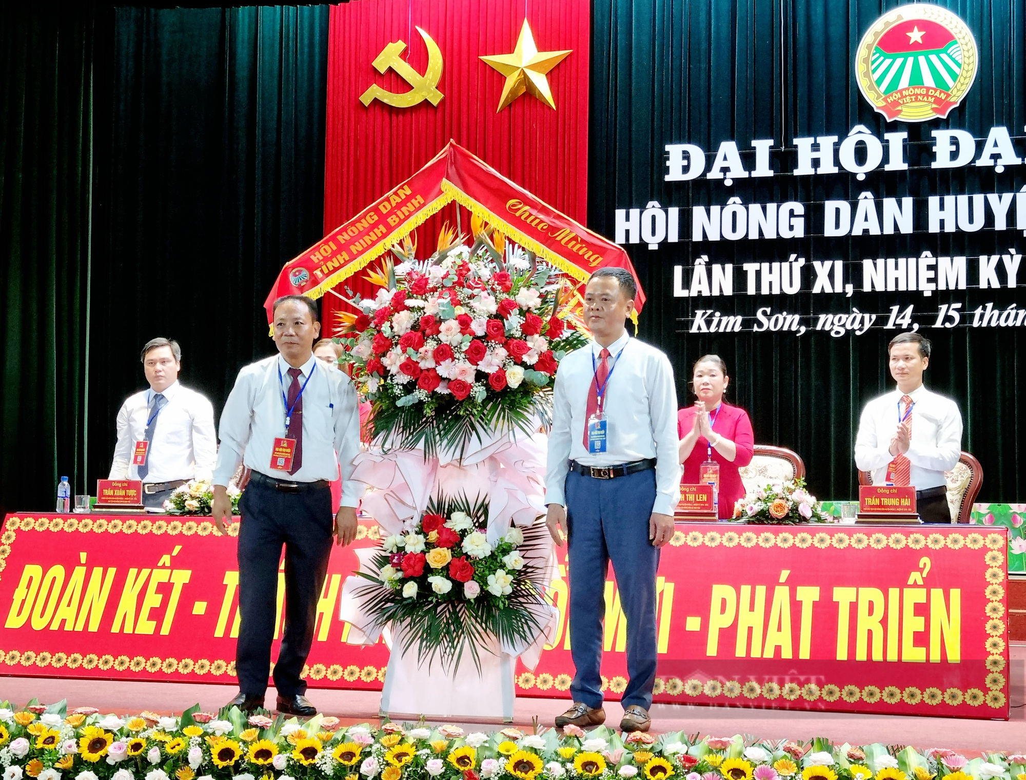Ông Vũ Duy Tùng tái đắc cử Chủ tịch Hội Nông dân huyện Kim Sơn - Ảnh 4.