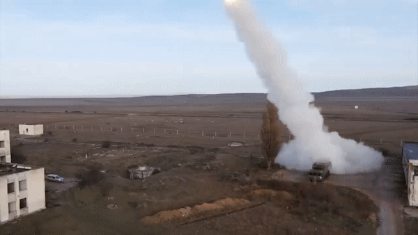 Nga bất ngờ điều tổ hợp tên lửa đặc biệt Bal-E tới sát biên giới - Ảnh 8.