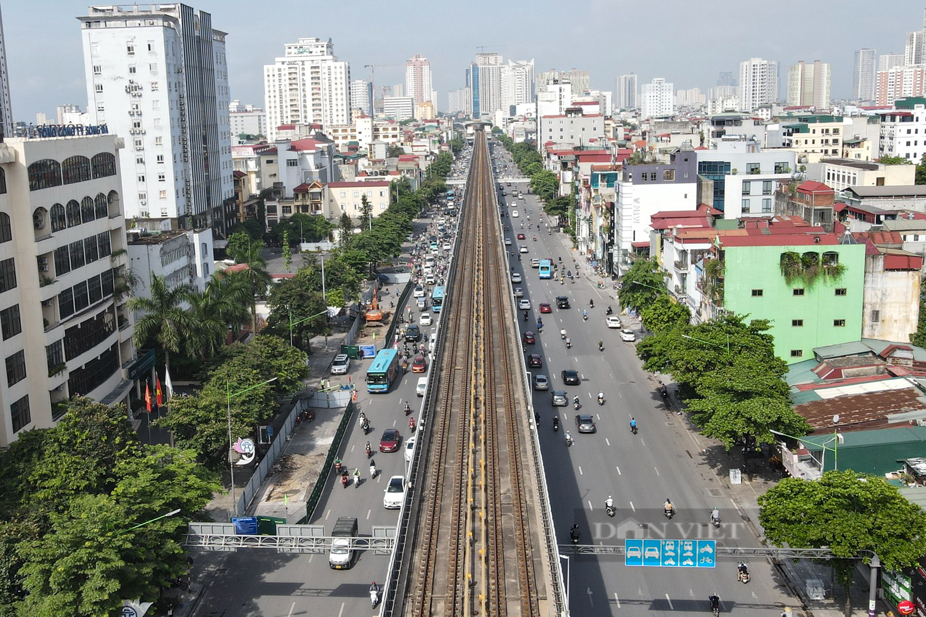 &quot;Lô cốt&quot; án ngữ tứ phía gần dự án nước thải Yên Xá khiến giao thông ùn tắc như cơm bữa - Ảnh 6.