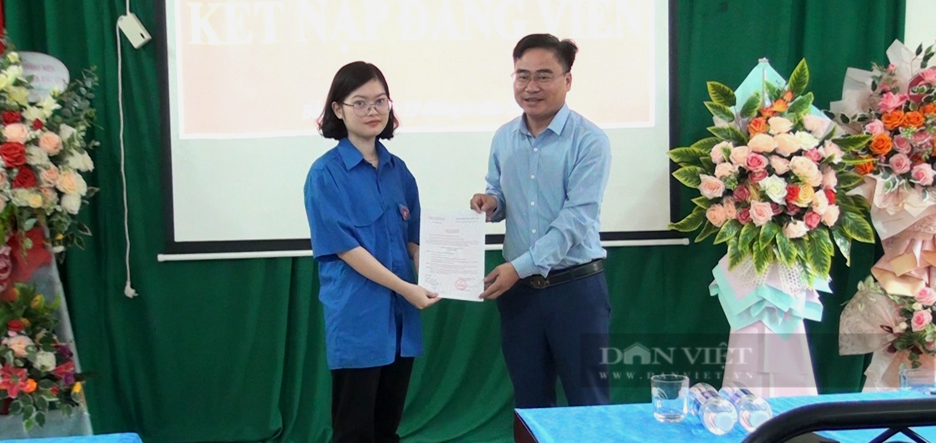 Học sinh THPT đầu tiên của huyện Bắc yên, tỉnh Sơn La được kết nạp Đảng - Ảnh 3.