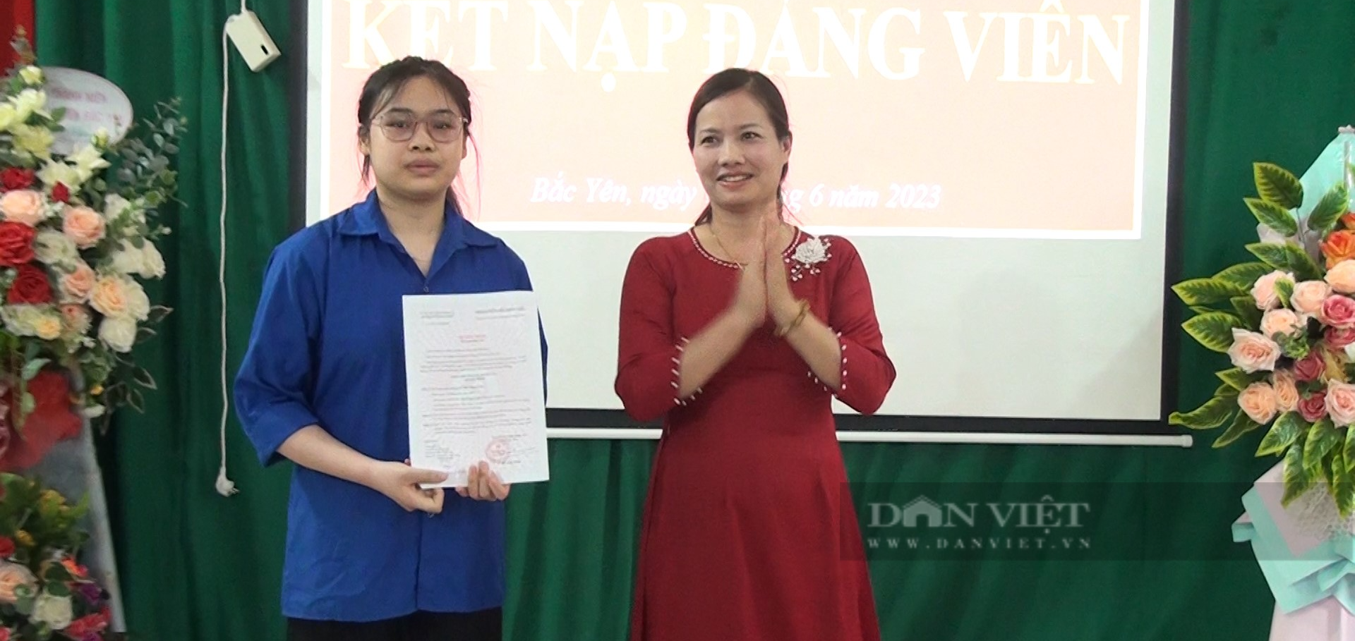 Học sinh THPT đầu tiên của huyện Bắc yên, tỉnh Sơn La được kết nạp Đảng - Ảnh 5.