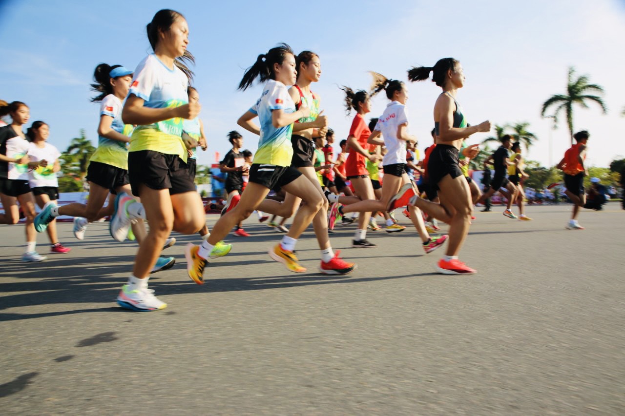 Quảng Nam: “Than khó khăn”, Tam Kỳ vẫn tổ chức giải marathon hơn 7,1 tỷ đồng - Ảnh 1.