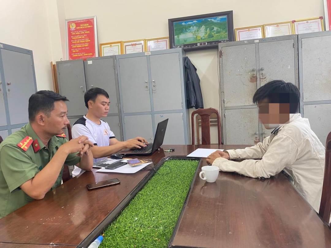 Vụ tấn công trụ sở xã ở Đắk Lắk: Công an tỉnh xử lý hơn 100 trường hợp đăng tin xấu, độc - Ảnh 2.