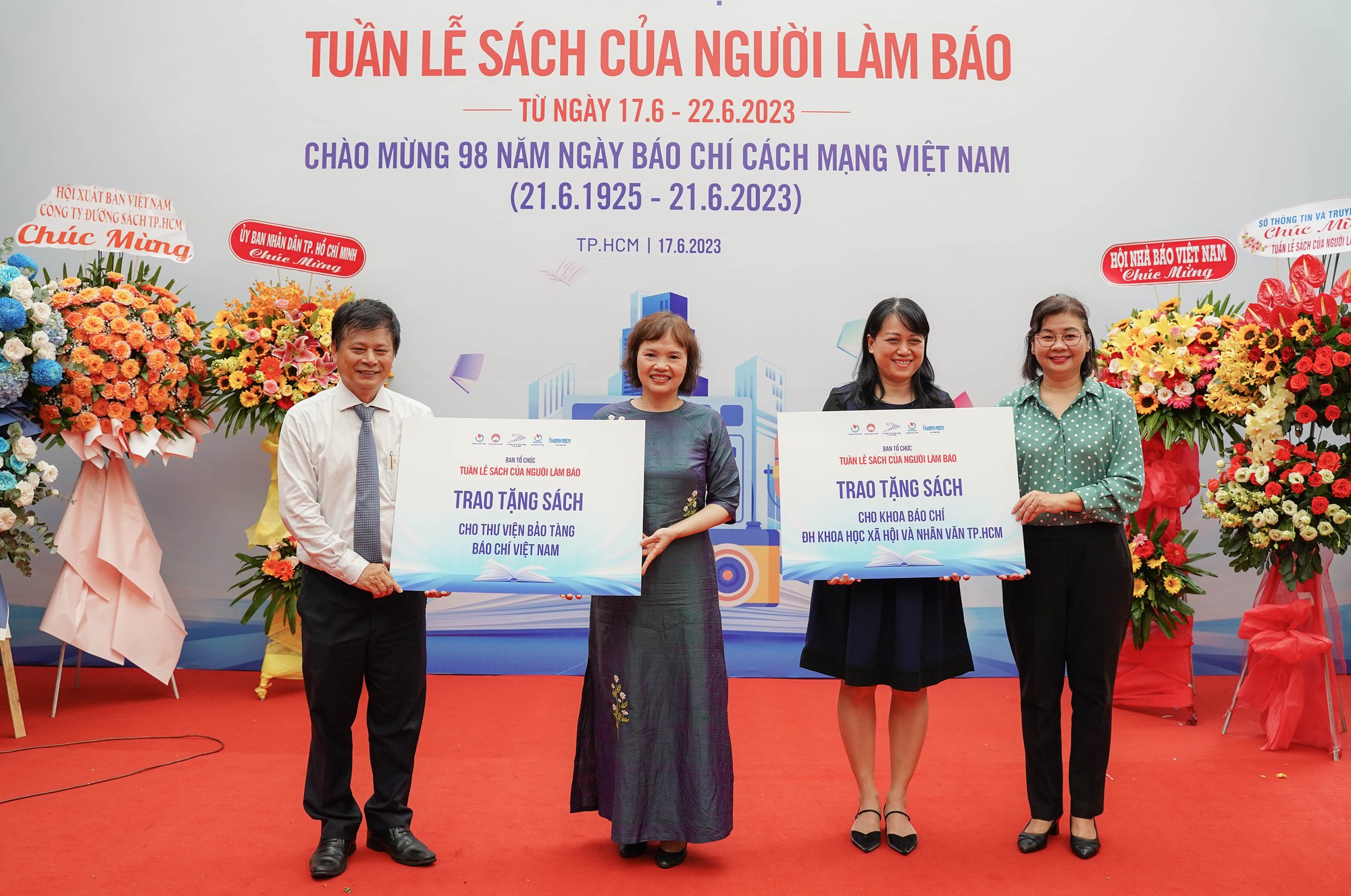 TP.HCM tổ chức tuần lễ sách nhân ngày Báo chí cách mạng Việt Nam - Ảnh 4.