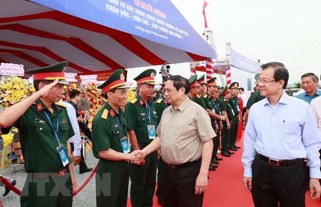 Thủ tướng phát lệnh khởi công dự án cao tốc Châu Đốc - Cần Thơ - Sóc Trăng
 - Ảnh 4.