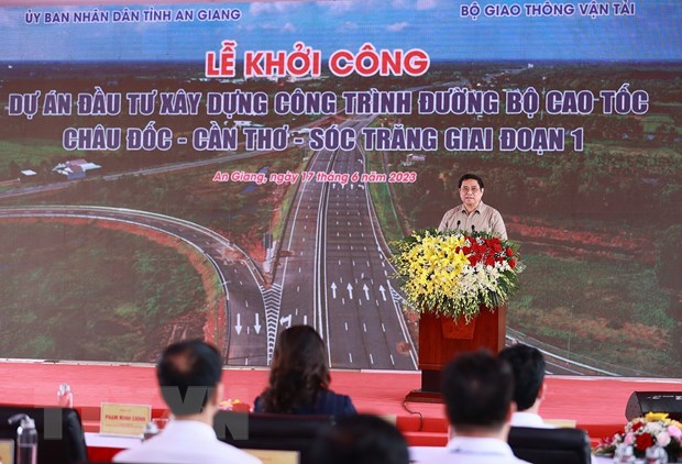 Thủ tướng phát lệnh khởi công dự án cao tốc Châu Đốc - Cần Thơ - Sóc Trăng
 - Ảnh 1.