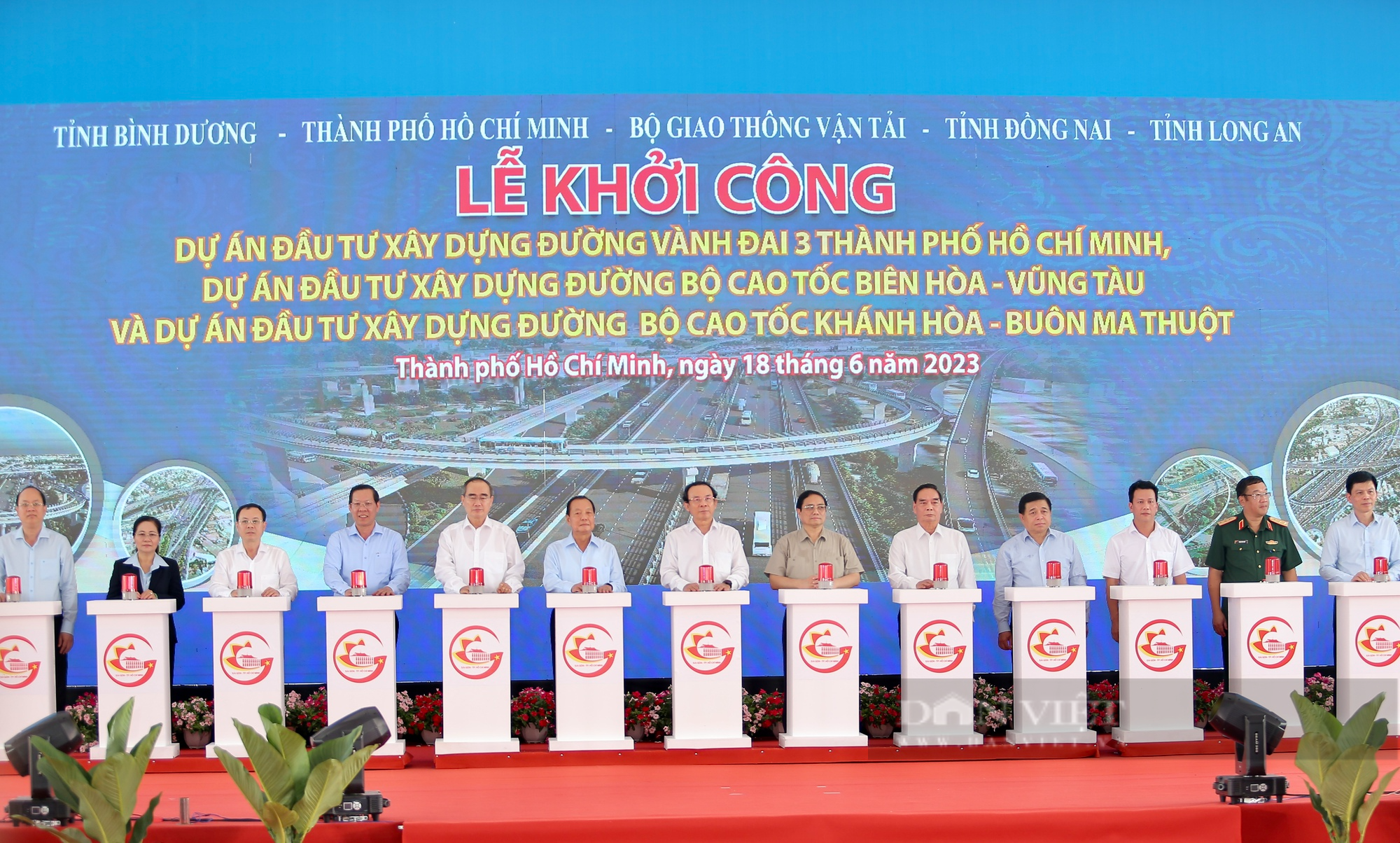 Chủ tịch UBND TP.HCM Phan Văn Mãi: Cuối năm 2025 sẽ thông xe trục cao tốc Vành đai 3-TP.HCM với 4 làn xe chính - Ảnh 7.