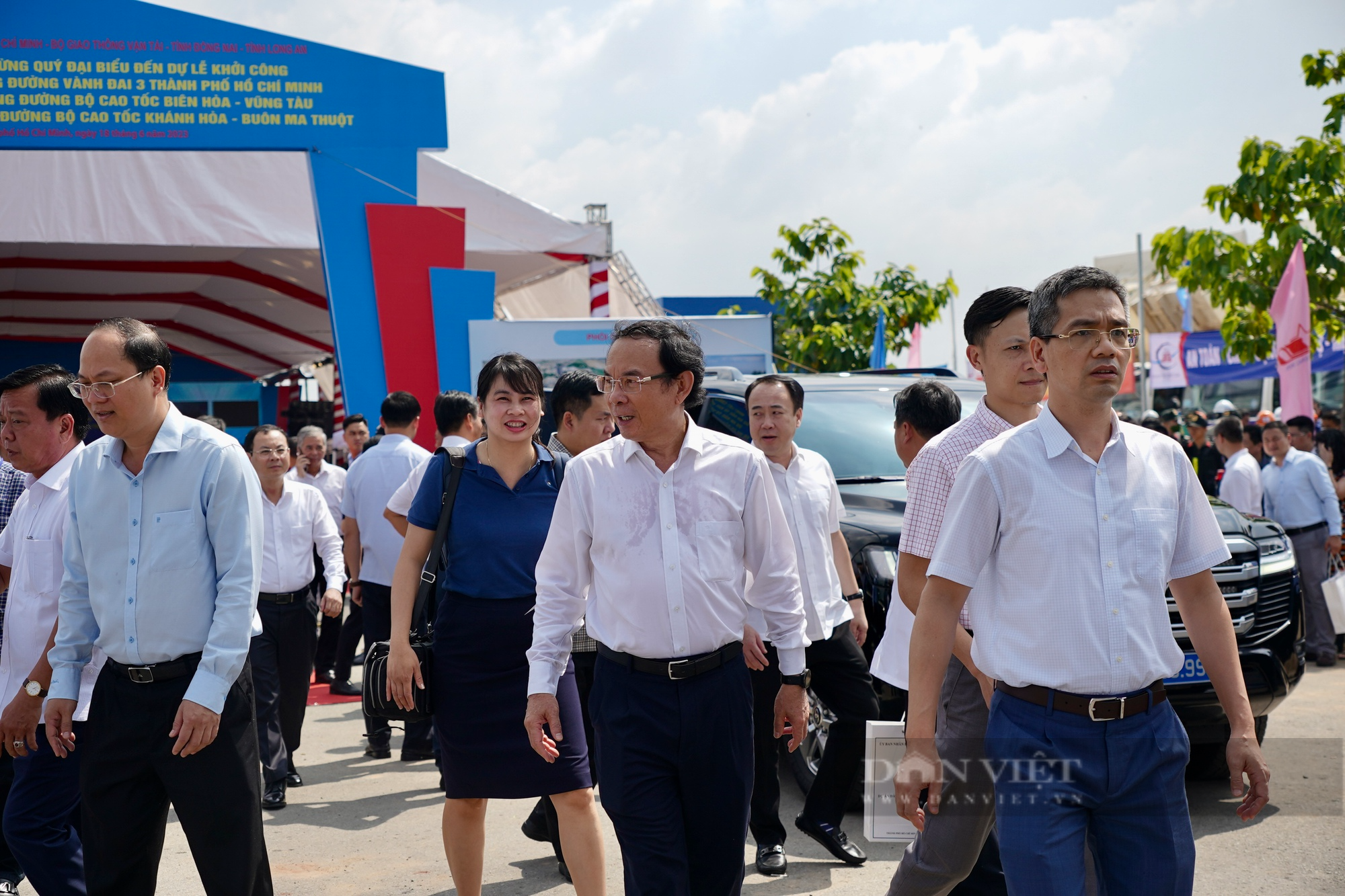 Chủ tịch UBND TP.HCM Phan Văn Mãi: Cuối năm 2025 sẽ thông xe trục cao tốc Vành đai 3-TP.HCM với 4 làn xe chính - Ảnh 9.
