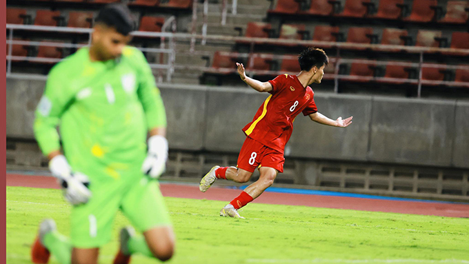 Đội nhà hòa U17 Ấn Độ, CĐV của U17 Việt Nam ý kiến trái chiều - Ảnh 1.