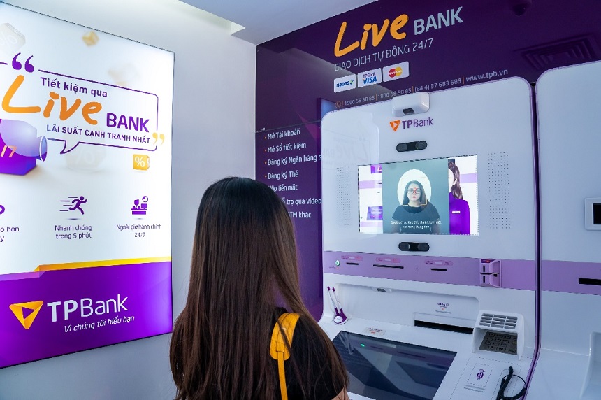 Số lượng khách hàng và thẻ tín dụng mở mới của TPBank tăng kỷ lục - Ảnh 1.