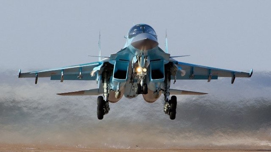 Su-34 Nga biến hóa như &quot;một con tắc kè hoa&quot; - Ảnh 13.