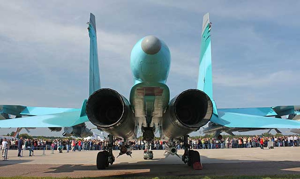 Su-34 Nga biến hóa như &quot;một con tắc kè hoa&quot; - Ảnh 3.