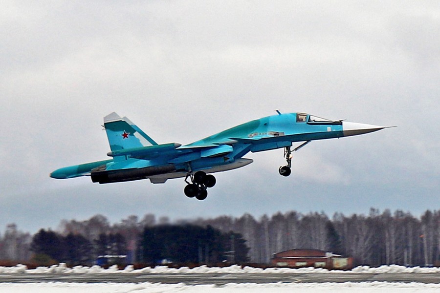 Su-34 Nga biến hóa như &quot;một con tắc kè hoa&quot; - Ảnh 5.
