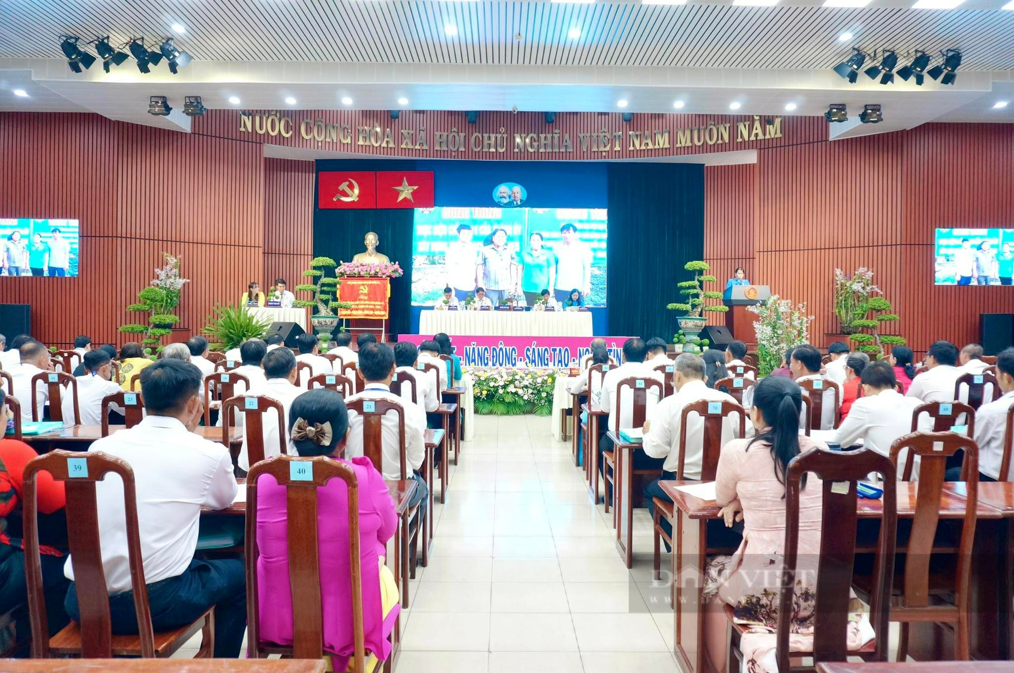 TP Hồ Chí Minh: Bà Nguyễn Thị Thu Anh được bầu làm Chủ tịch Hội Nông dân Quận 12 - Ảnh 1.