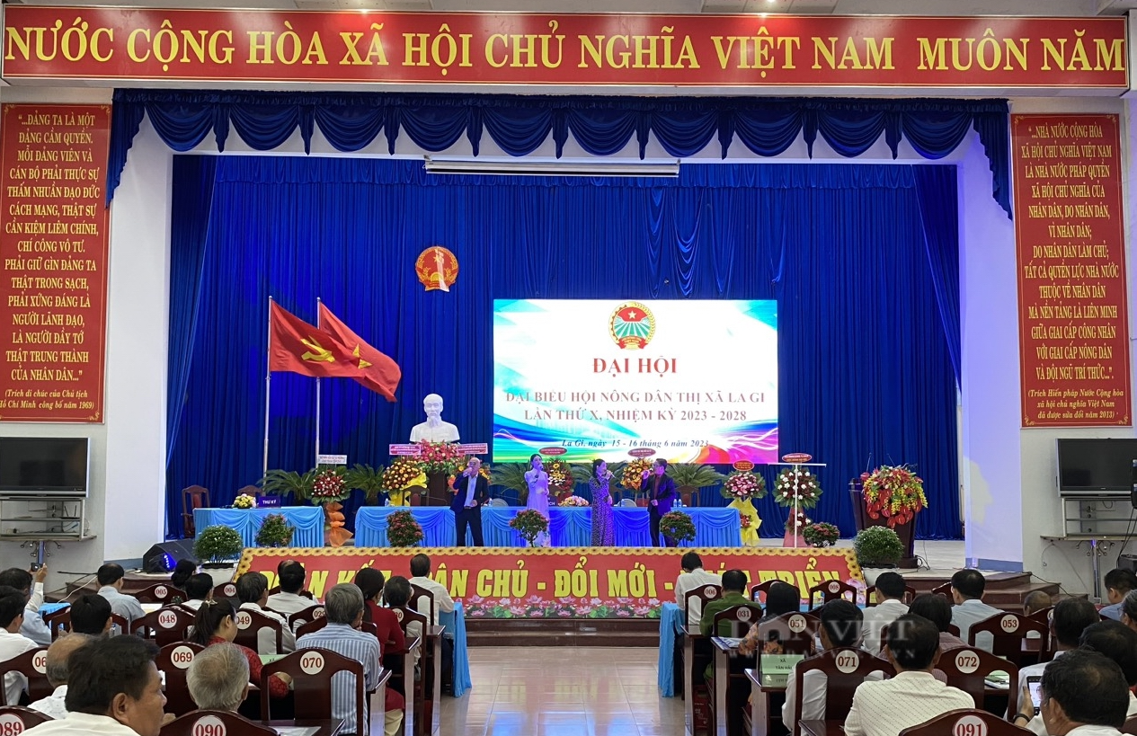 Bình Thuận: Ông Phạm Văn Mười tái đắc cử chức Chủ tịch và Hội Nông dân thị xã La Gi nhiệm kỳ 2023-2028 - Ảnh 1.
