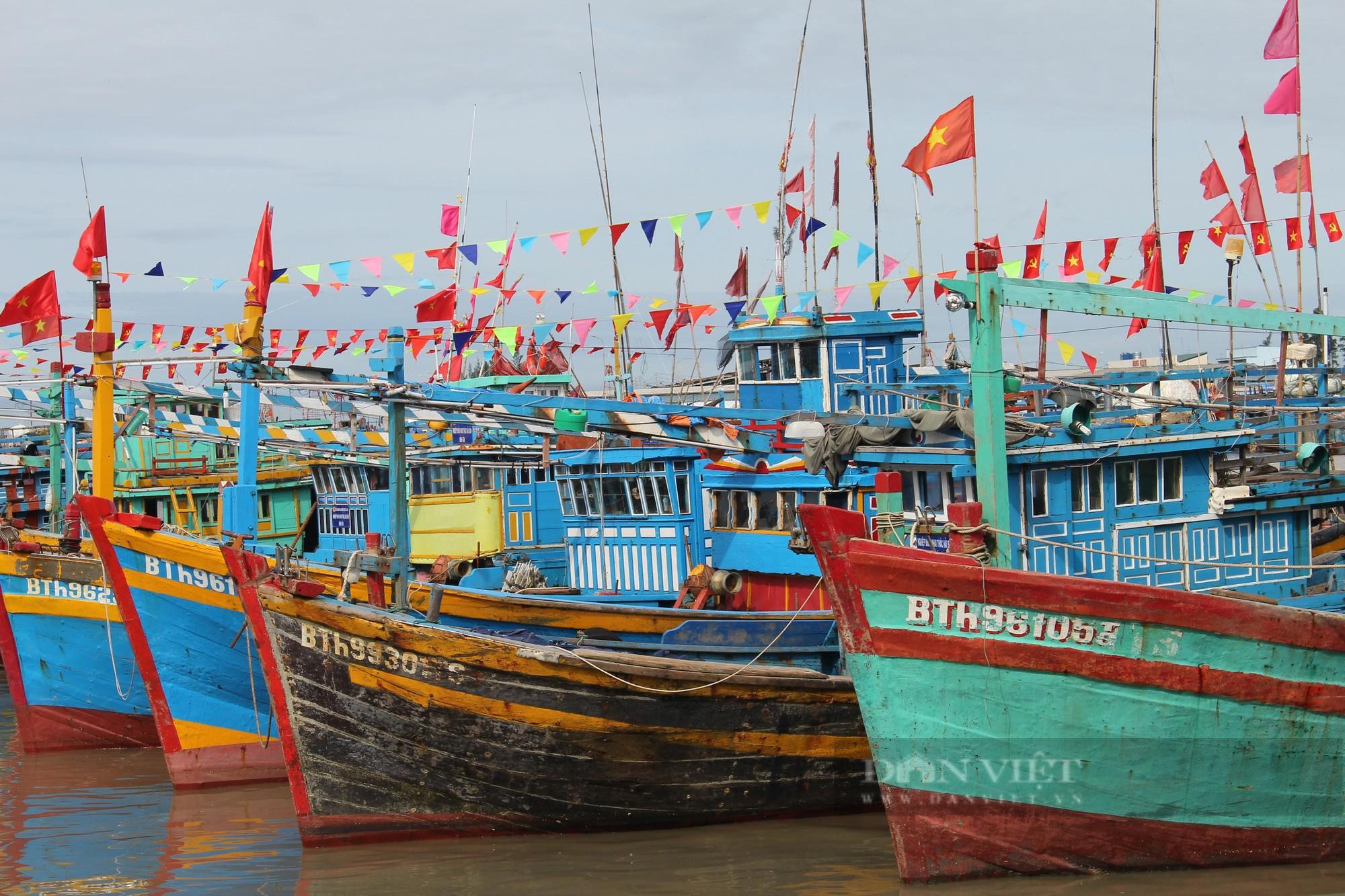 Bình Thuận: Ông Phạm Văn Mười tái đắc cử chức Chủ tịch và Hội Nông dân thị xã La Gi nhiệm kỳ 2023-2028 - Ảnh 3.