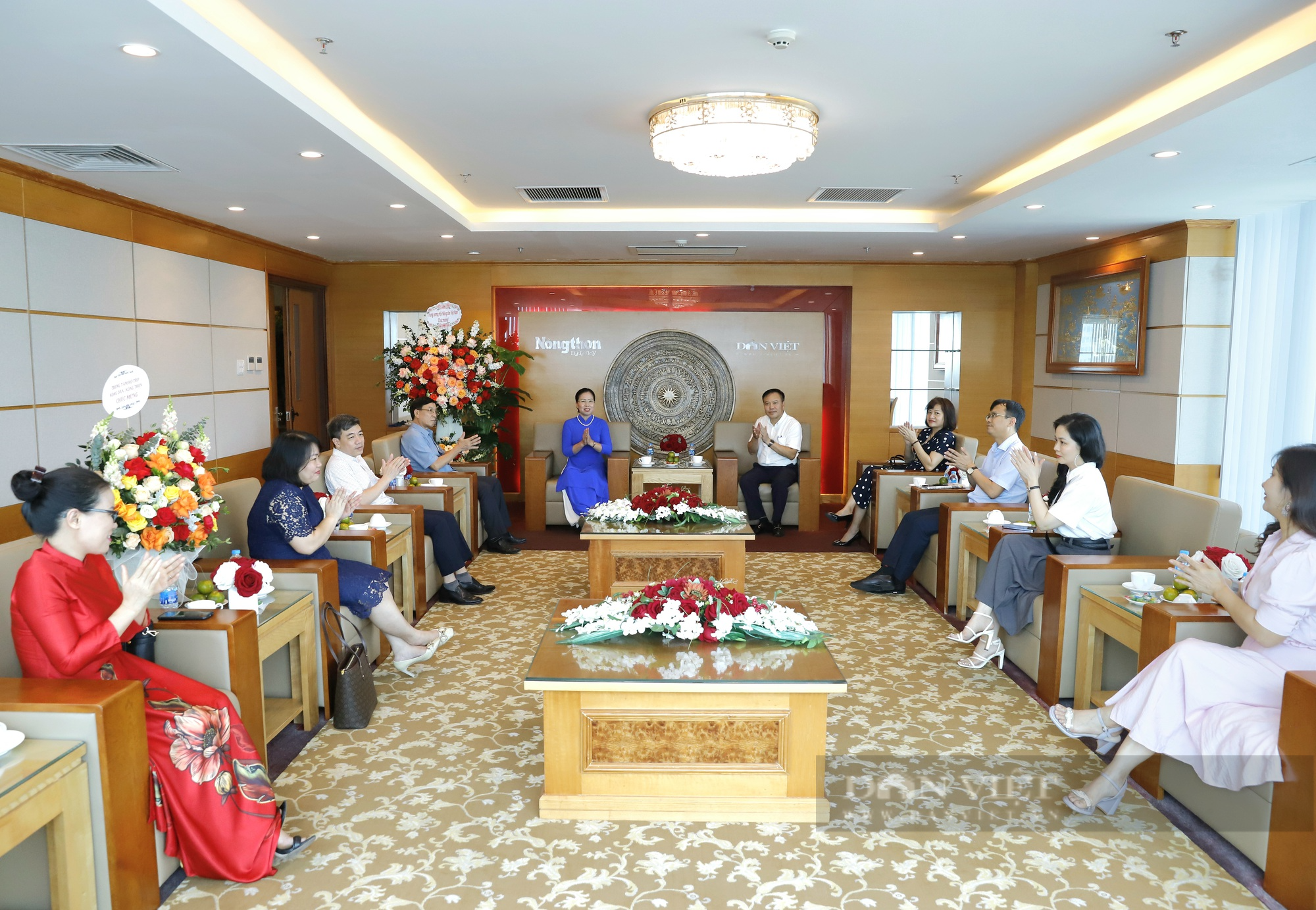 Lãnh đạo TƯ Hội Nông dân Việt Nam thăm và chúc mừng báo NTNN/Điện tử Dân Việt nhân ngày 21/6 - Ảnh 1.