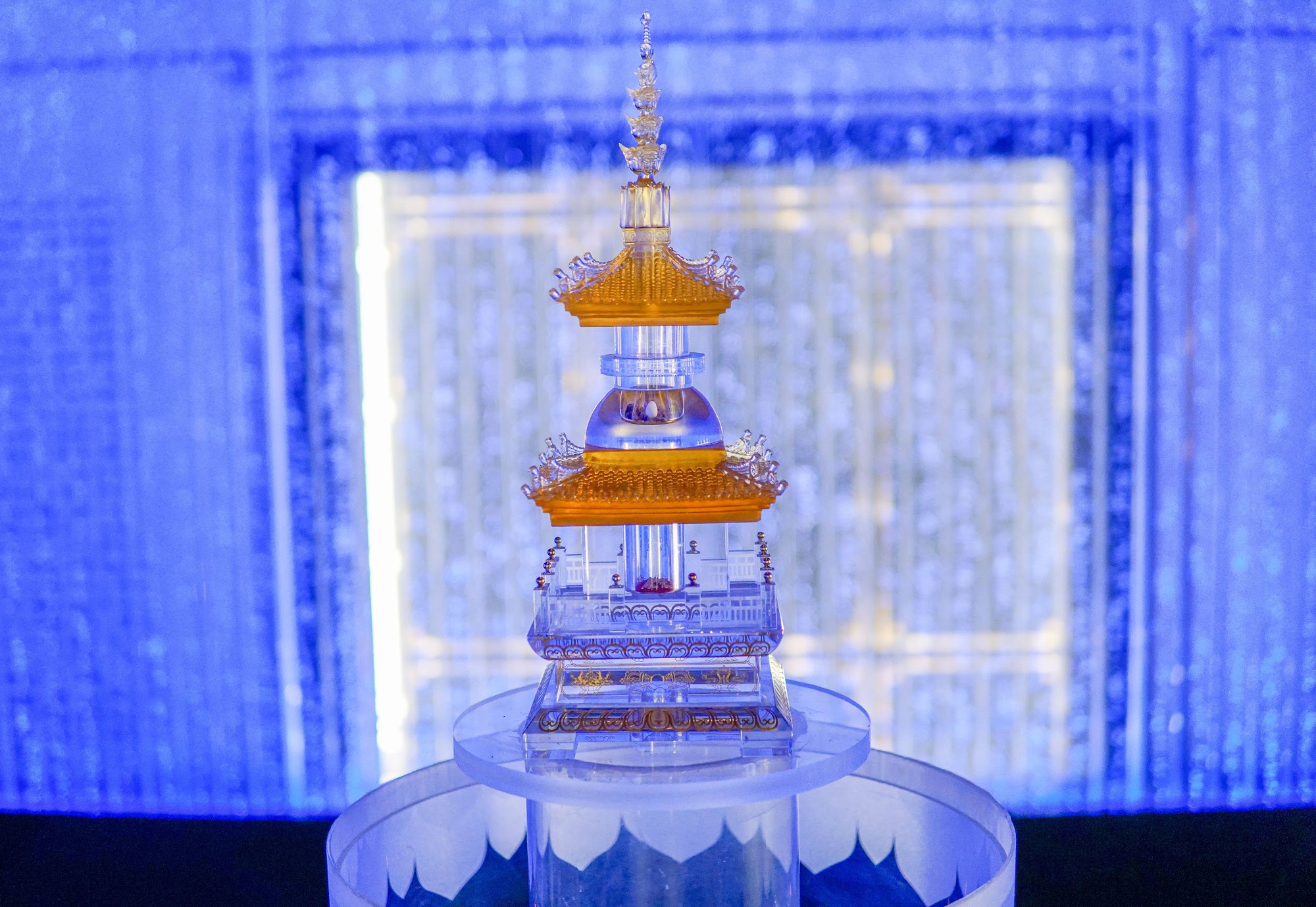 Hàng ngàn đèn lồng và cờ Phật giáo phủ khắp hệ thống chùa Bà Tây Ninh trong dịp Lễ vía Bà Linh Sơn Thánh Mẫu - Ảnh 5.