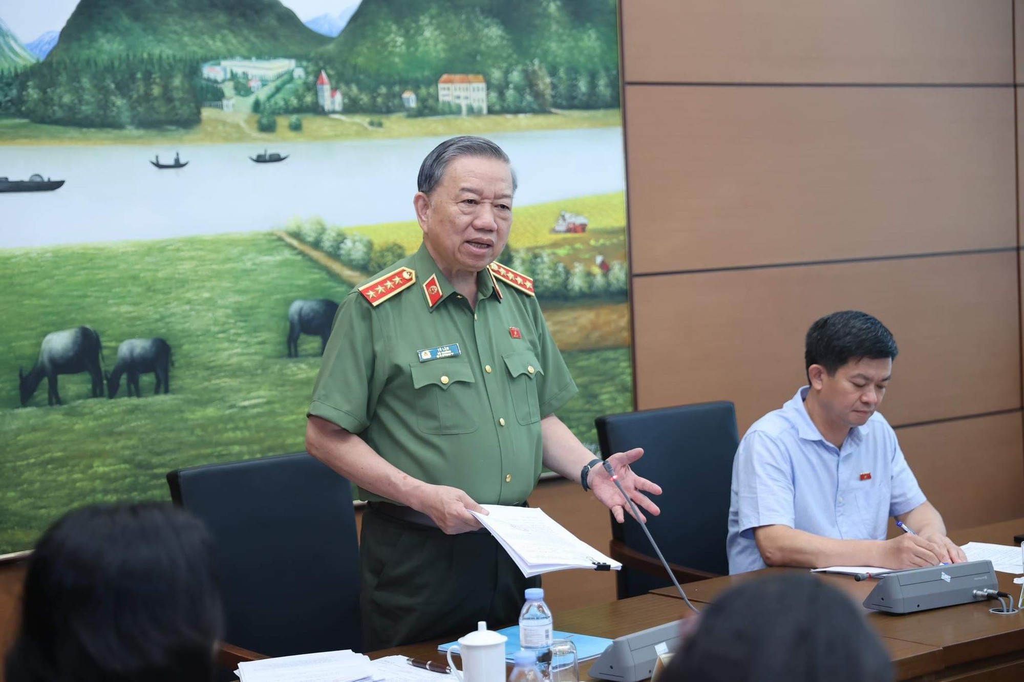 Bộ trưởng Tô Lâm: &quot;Vụ việc ở Đắk Lắk không thể coi thường được&quot; - Ảnh 1.