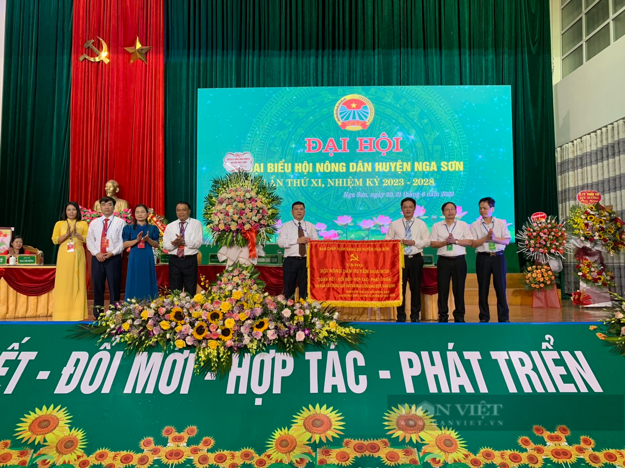 Ông Phạm Văn Thành tái đắc cử Chủ tịch Hội Nông dân huyện Nga Sơn, tỉnh Thanh Hóa - Ảnh 2.