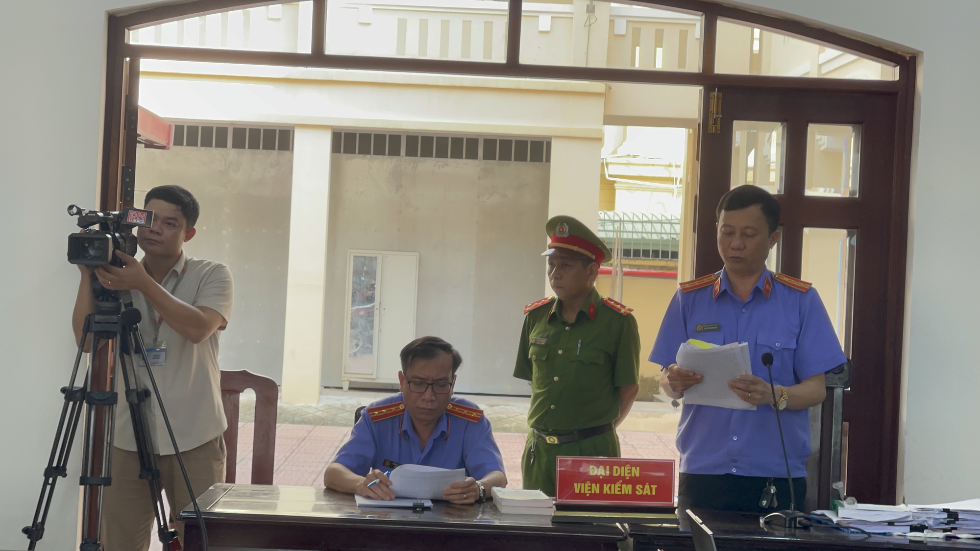 Xét xử 13 bị cáo vụ khu dân cư Phước Thái: Cựu Phó chủ tịch UBND TP.Biên Hòa lại vắng mặt - Ảnh 2.