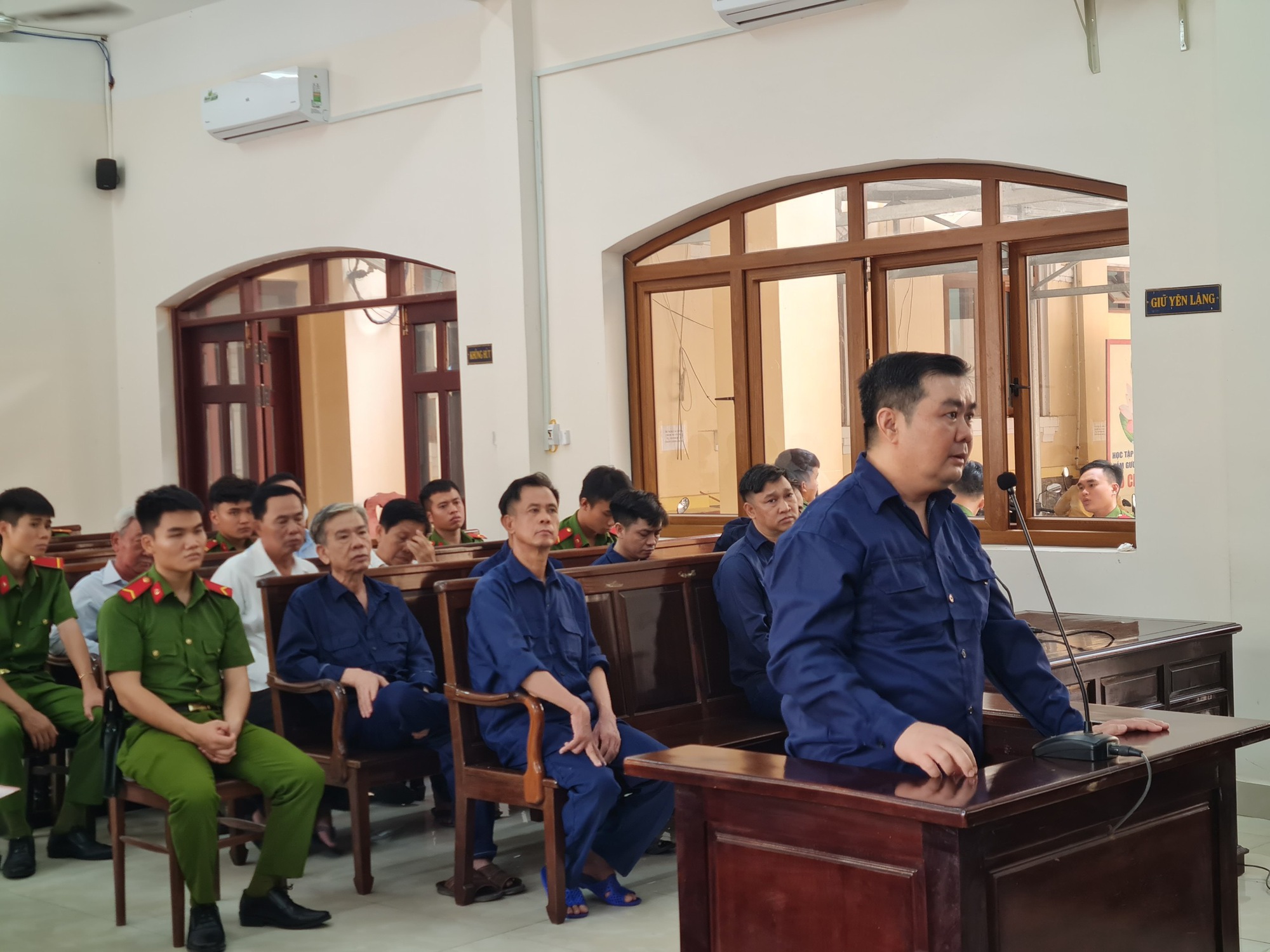 Xét xử 13 bị cáo vụ khu dân cư Phước Thái: Tuyên trả hồ sơ điều tra bổ sung - Ảnh 1.