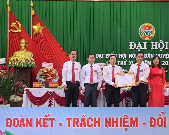 TT-Huế: Ông Trương Diên Hùng tái đắc cử Chủ tịch Hội Nông dân huyện Phong Điền  - Ảnh 1.